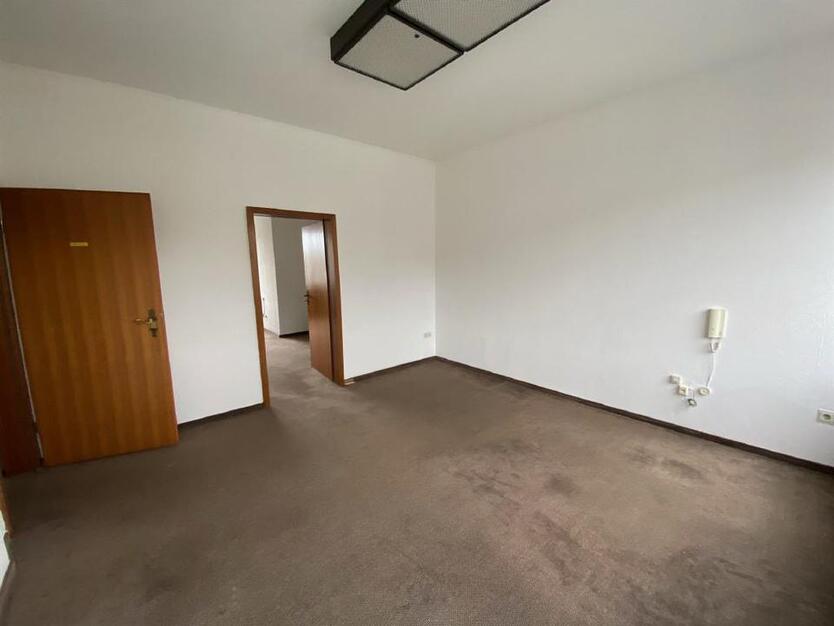 Gepflegte Büro-Praxisfläche mit Aufzug in zentraler Lage von Bad Salzuflen! zimmer