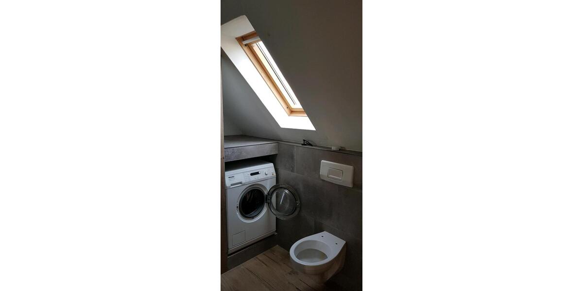 Dachgeschoßwohnung Weste - 3 Zimmer, 66 m&sup2;, 740&euro; | Angebot:25803556