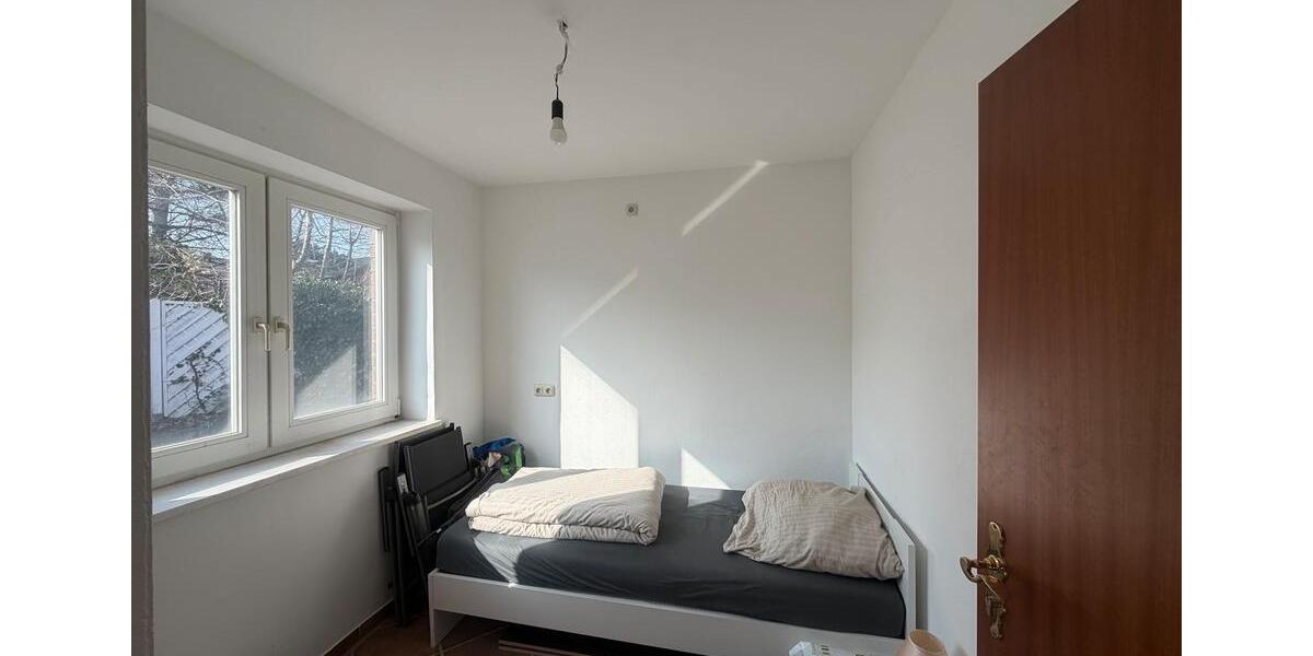 Erdgeschoßwohnung Lübeck Sankt Lorenz Nord - 5 Zimmer, 110 m&sup2;, 2.300&euro; | Angebot:25437021