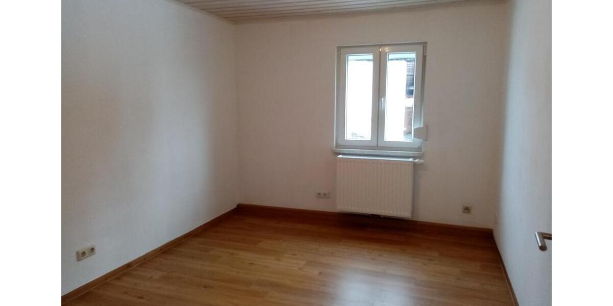 Einfamilienhaus Ihrlerstein - 6 Zimmer, 137 m&sup2;, 1.250&euro; | Angebot:26614473