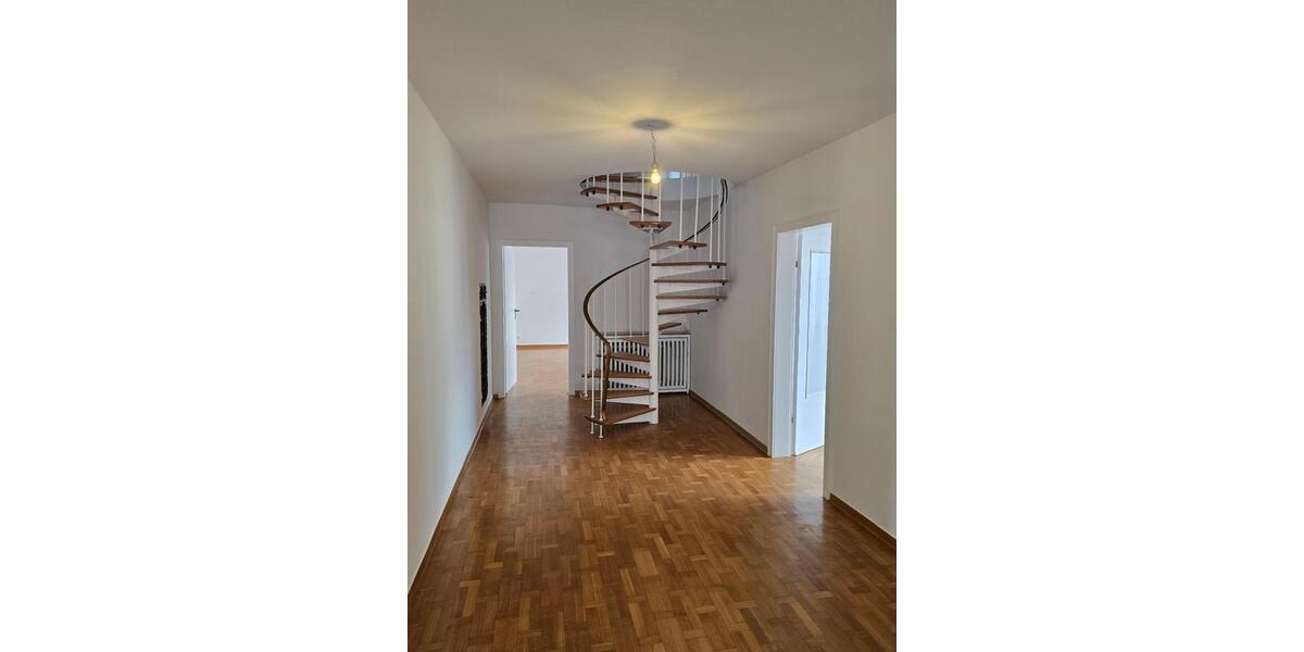 Maisonettenwohnung Bonn Hardtberg - 5 Zimmer, 180 m&sup2;, 1.900&euro; | Angebot:25974847