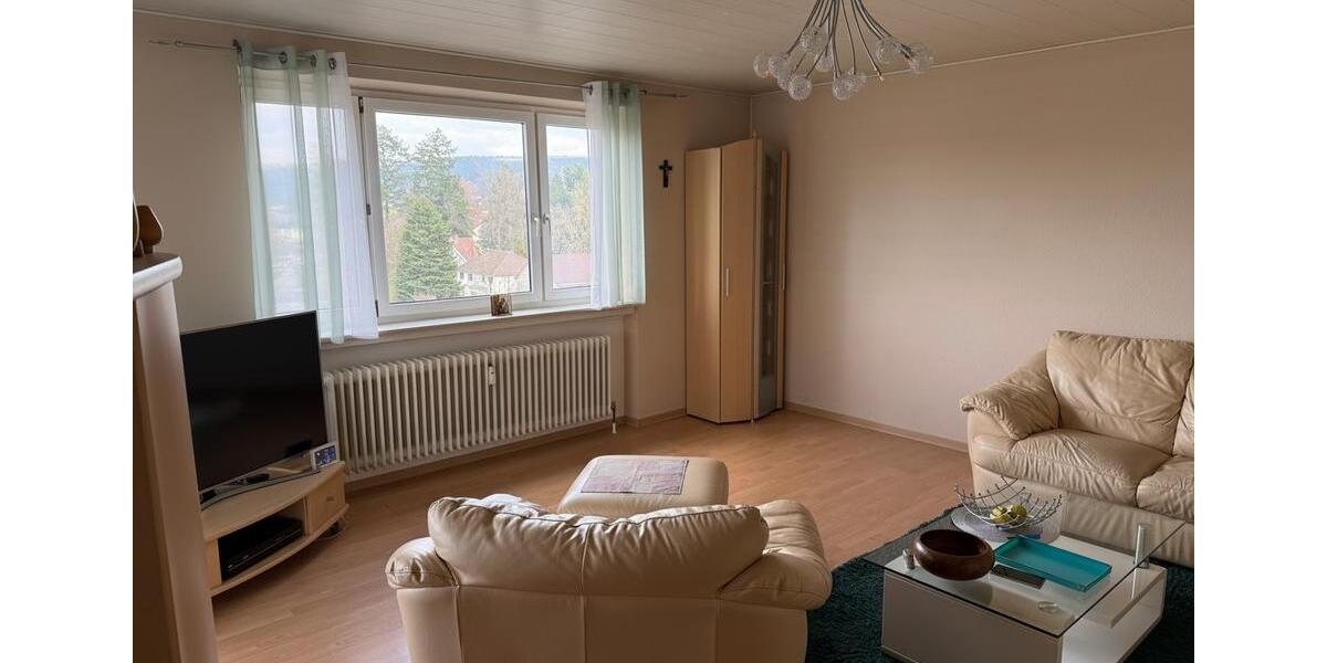 Etagenwohnung Michelstadt - 4 Zimmer, 97 m&sup2;, 1.000&euro; | Angebot:25978646