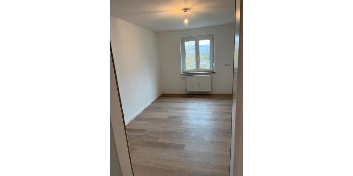 Etagenwohnung Regensburg Das Dörnberg - 4 Zimmer, 102 m&sup2;, 1.390&euro; | Angebot:26249079