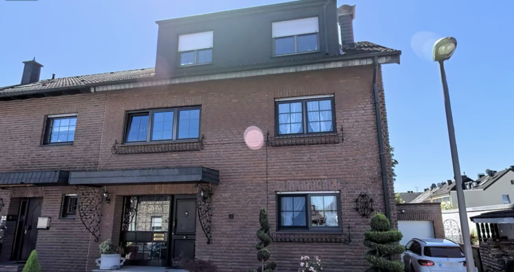 Etagenwohnung Moers Hochstraß - 2 Zimmer, 90 m&sup2;, 693&euro; | Angebot:26626540