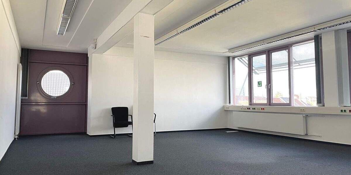 Gewerbeobjekt Bamberg Gereuth - 9 Zimmer, 355 m&sup2;, 3.750&euro; | Angebot:25680551