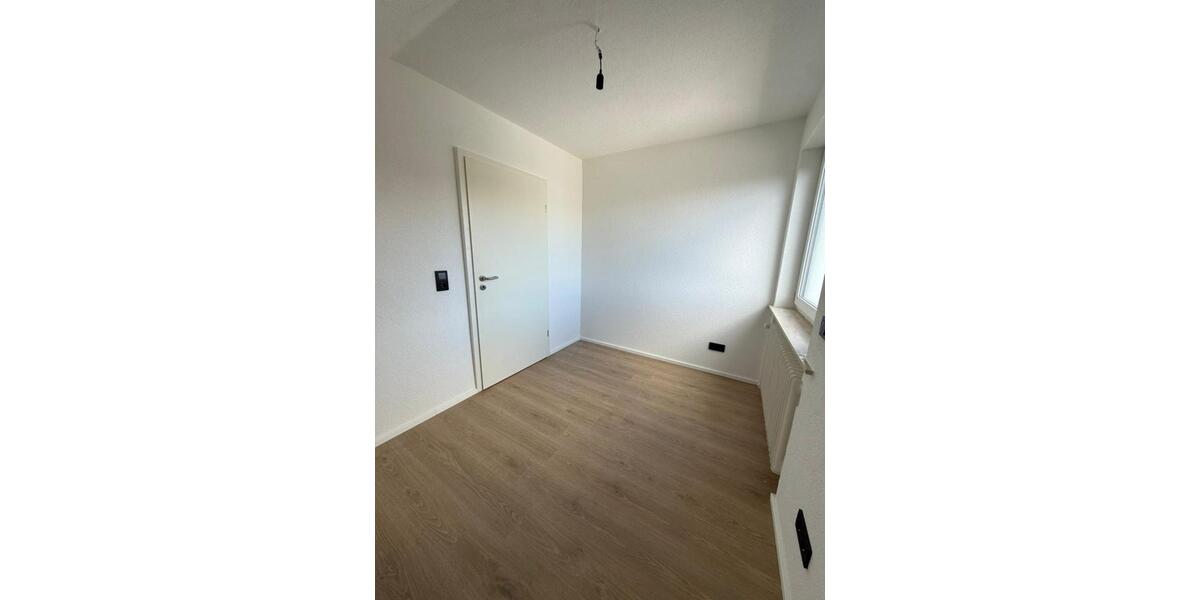 Etagenwohnung Kassel Nordshausen - 4 Zimmer, 85 m&sup2;, 980&euro; | Angebot:25306031