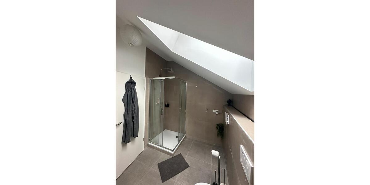 Dachgeschoßwohnung Gangkofen - 2 Zimmer, 64 m&sup2;, 650&euro; | Angebot:24740648