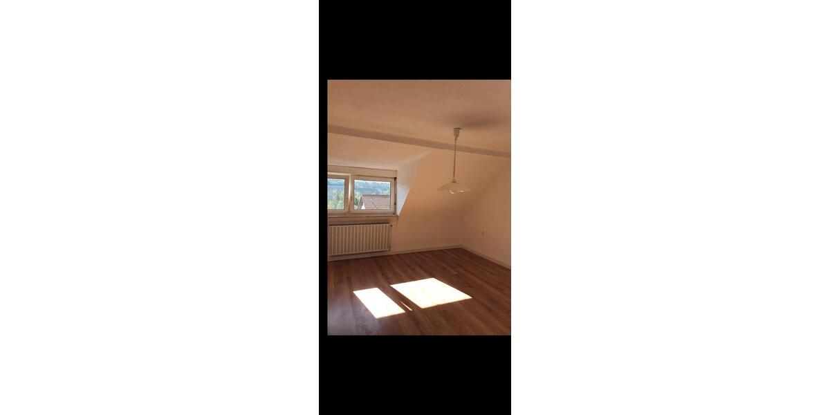 Dachgeschoßwohnung Merzig - 3 Zimmer, 85 m&sup2;, 910&euro; | Angebot:26059607