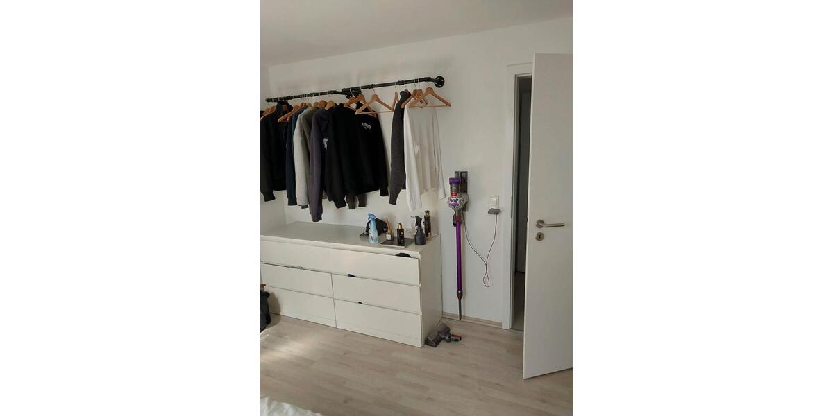 Dachgeschoßwohnung Edingen-Neckarhausen Neu-Edingen - 2 Zimmer, 50 m&sup2;, 950&euro; | Angebot:25998778