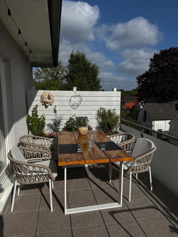 Penthouse-Wohnung mit zwei Balkonen zimmer