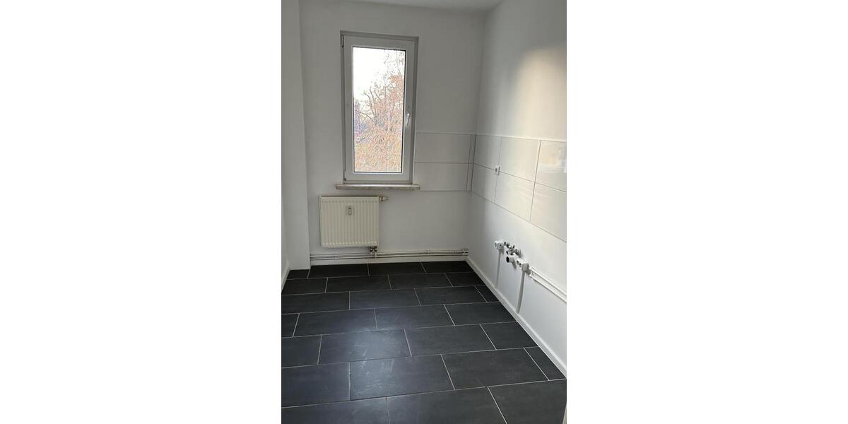 Etagenwohnung Bad Dürrenberg - 2 Zimmer, 47 m&sup2;, 280&euro; | Angebot:24629696