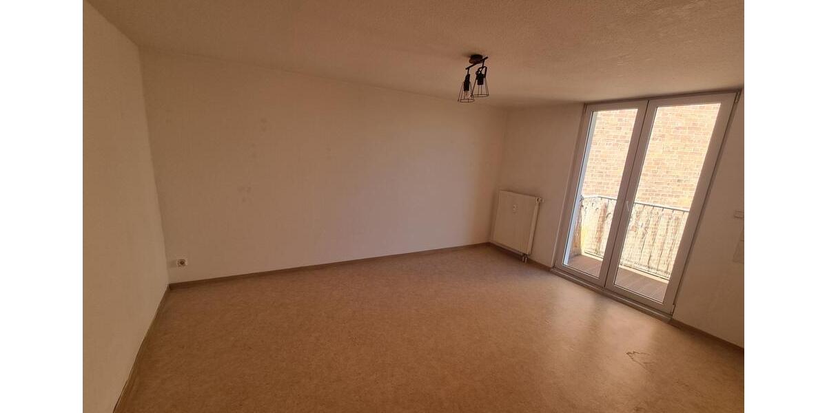 Dachgeschoßwohnung Burg - 2 Zimmer, 64 m&sup2;, 384&euro; | Angebot:23846294