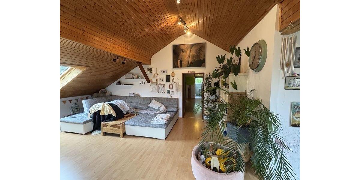 Dachgeschoßwohnung Kraichtal - 3.5 Zimmer, 85 m&sup2;, 1.200&euro; | Angebot:26691360
