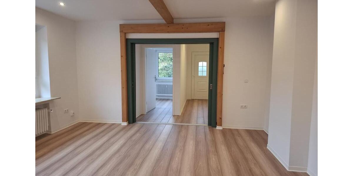 Erdgeschoßwohnung Cölbe - 3 Zimmer, 100 m&sup2;, 990&euro; | Angebot:25899310