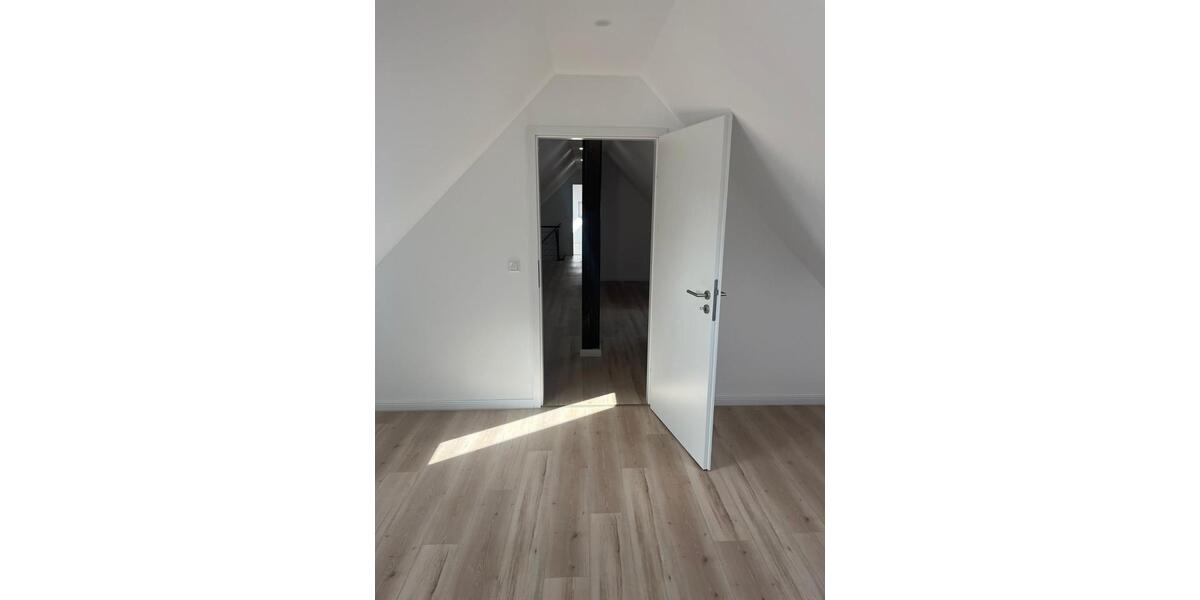 Maisonettenwohnung Gehrden - 4 Zimmer, 175 m&sup2;, 1.392&euro; | Angebot:25921420