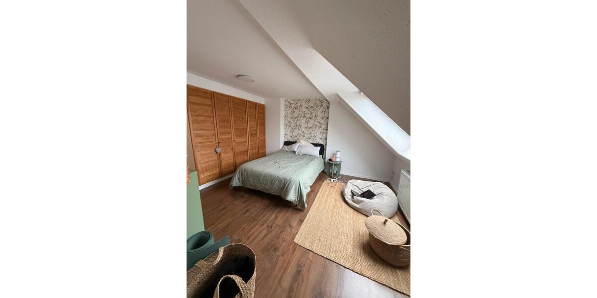 Dachgeschoßwohnung Berlin Treptow-Köpenick - 3 Zimmer, 70 m&sup2;, 1.650&euro; | Angebot:26253524