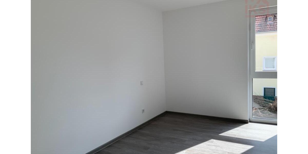 Etagenwohnung Überherrn - 3 Zimmer, 94 m&sup2;, 950&euro; | Angebot:26110602