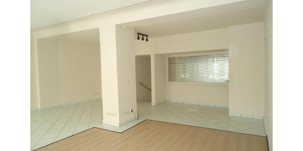 Gewerbeobjekt Naumburg (Saale) - 650&euro; | Angebot:26090042