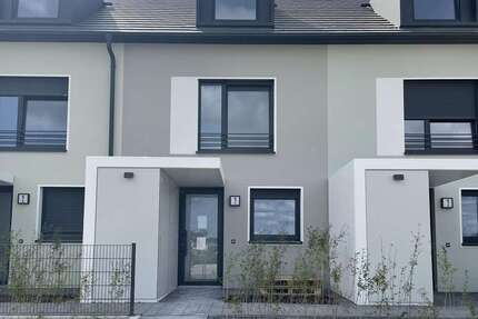 Haus Kirchheimbolanden - 5 Zimmer, 145 m&sup2;, 1.740&euro; | Angebot:26032760