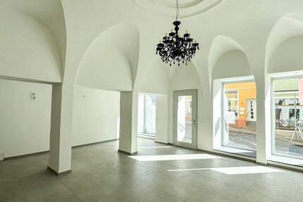 Gewerbeobjekt Schwarzenberg Hofgarten - 5 Zimmer, 1.800&euro; | Angebot:25744566