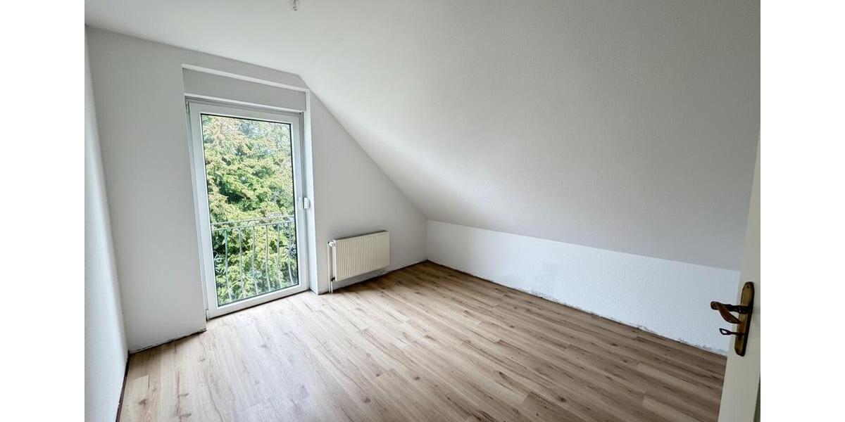 Dachgeschoßwohnung Schneverdingen - 4 Zimmer, 96 m&sup2;, 916&euro; | Angebot:26379899