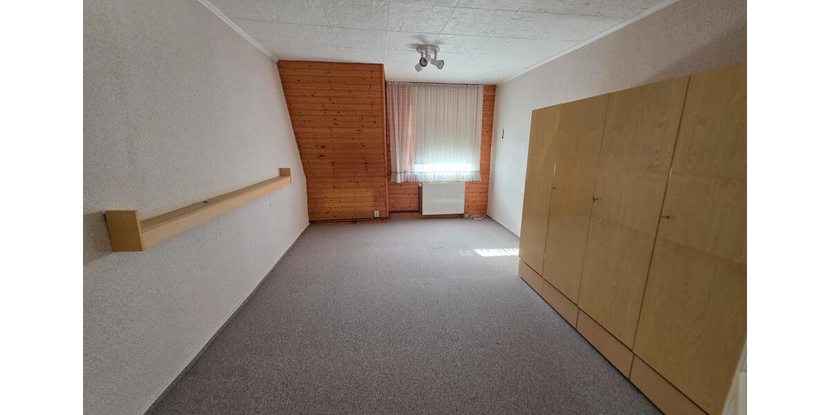 Dachgeschoßwohnung Halberstadt - 2 Zimmer, 55 m&sup2;, 385&euro; | Angebot:26445686