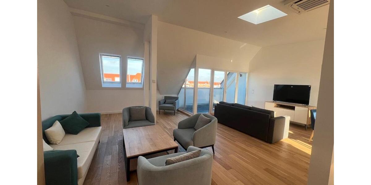 Dachgeschoßwohnung Berlin Mitte - 3.5 Zimmer, 155 m&sup2;, 2.690&euro; | Angebot:25904194