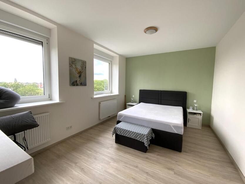 Neuwertige Wohneinheit nähe Zentrum mit Einbauküche und Balkon