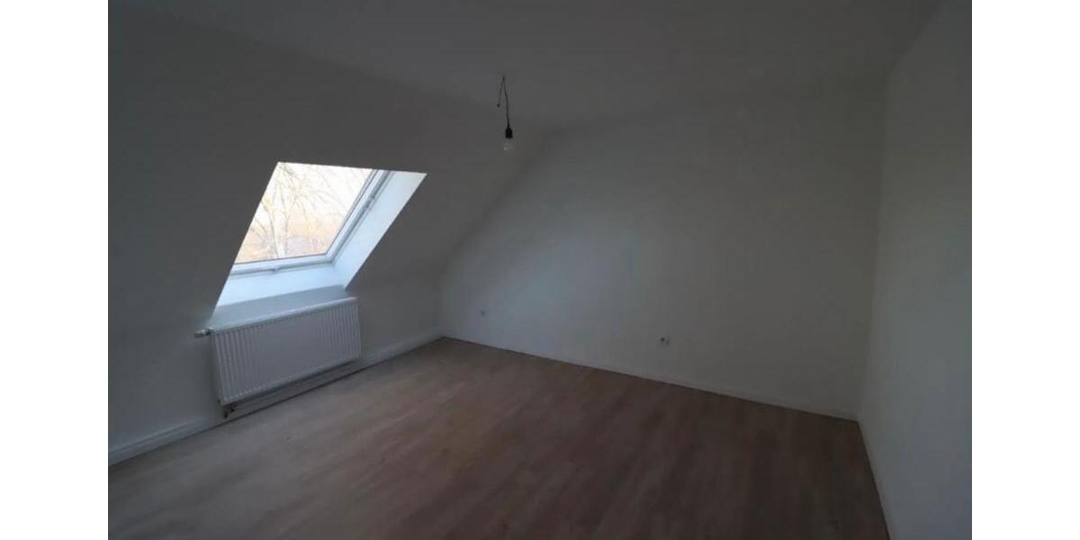 Dachgeschoßwohnung Unna - 4 Zimmer, 75 m&sup2;, 780&euro; | Angebot:25924174