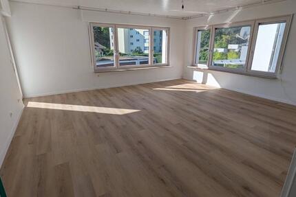 2 Zi.-OG Wohnung (Erstbezug) mit WiGa, Terasse, Balkon & Garage zimmer