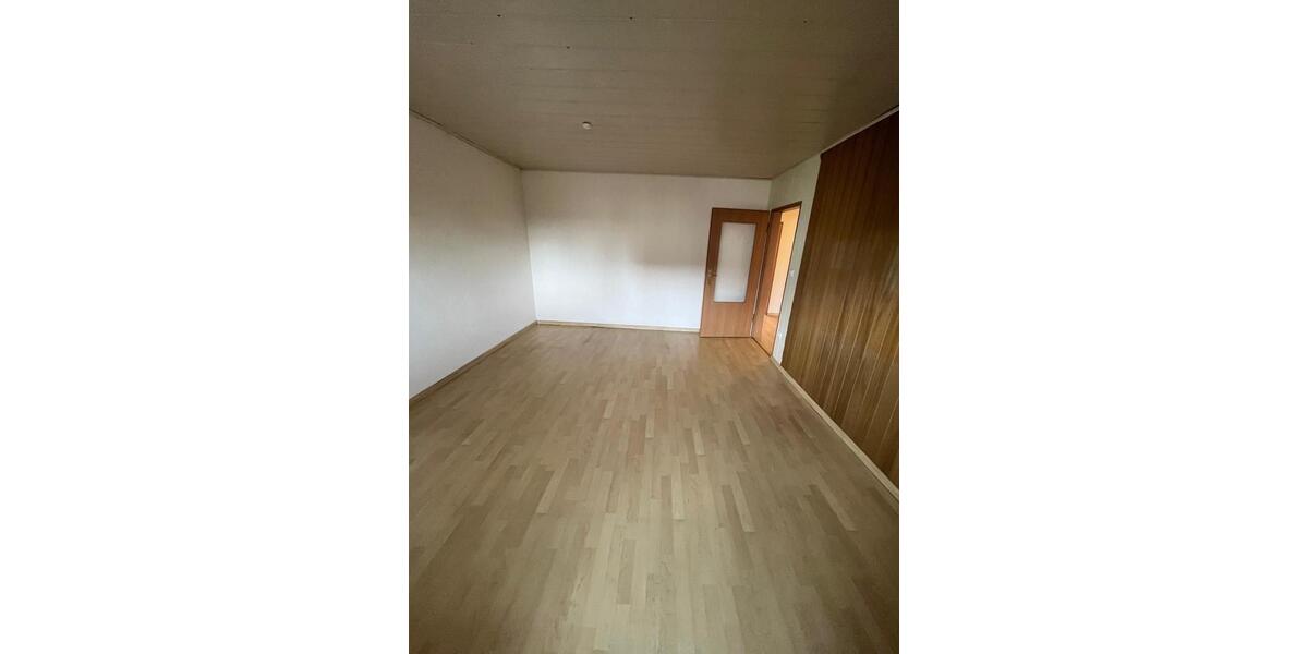 Etagenwohnung Mannheim Sandhofen - 3 Zimmer, 86 m&sup2;, 1.250&euro; | Angebot:26211103