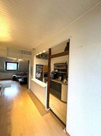 Charmante 3,5-Raum-Wohnung - offene Küche - Duschbad - großer Balkon - ruhige Lage in Broich 3 zimmer