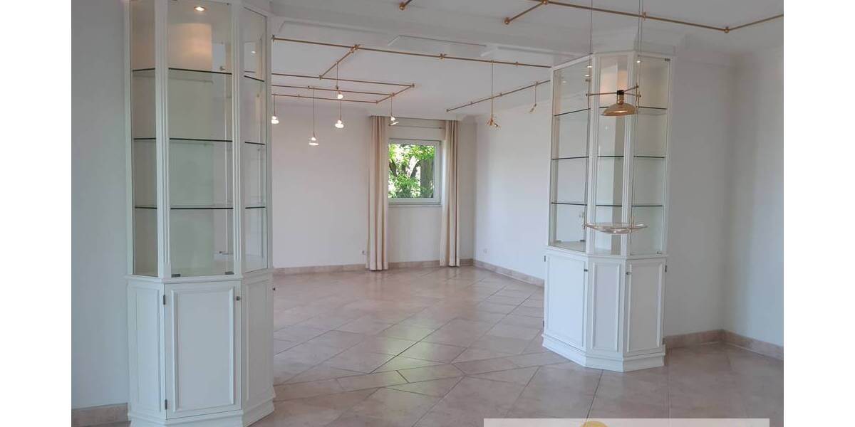 Etagenwohnung Wiesbaden Südost - 4 Zimmer, 152 m&sup2;, 1.900&euro; | Angebot:26170806