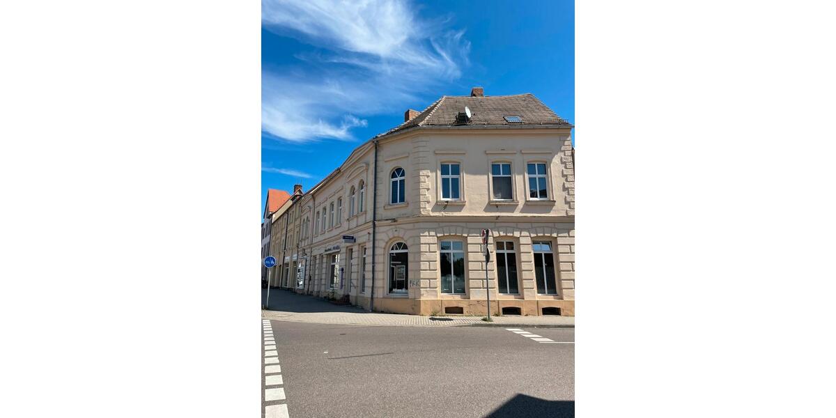 Dachgeschoßwohnung Bitterfeld-Wolfen Bitterfeld - 2 Zimmer, 62 m&sup2;, 370&euro; | Angebot:26635056