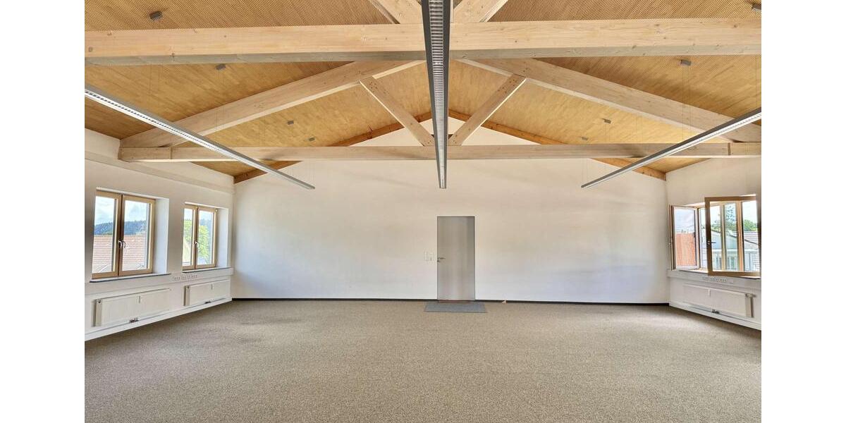 Gewerbeobjekt Pößneck - 1.600&euro; | Angebot:23755448