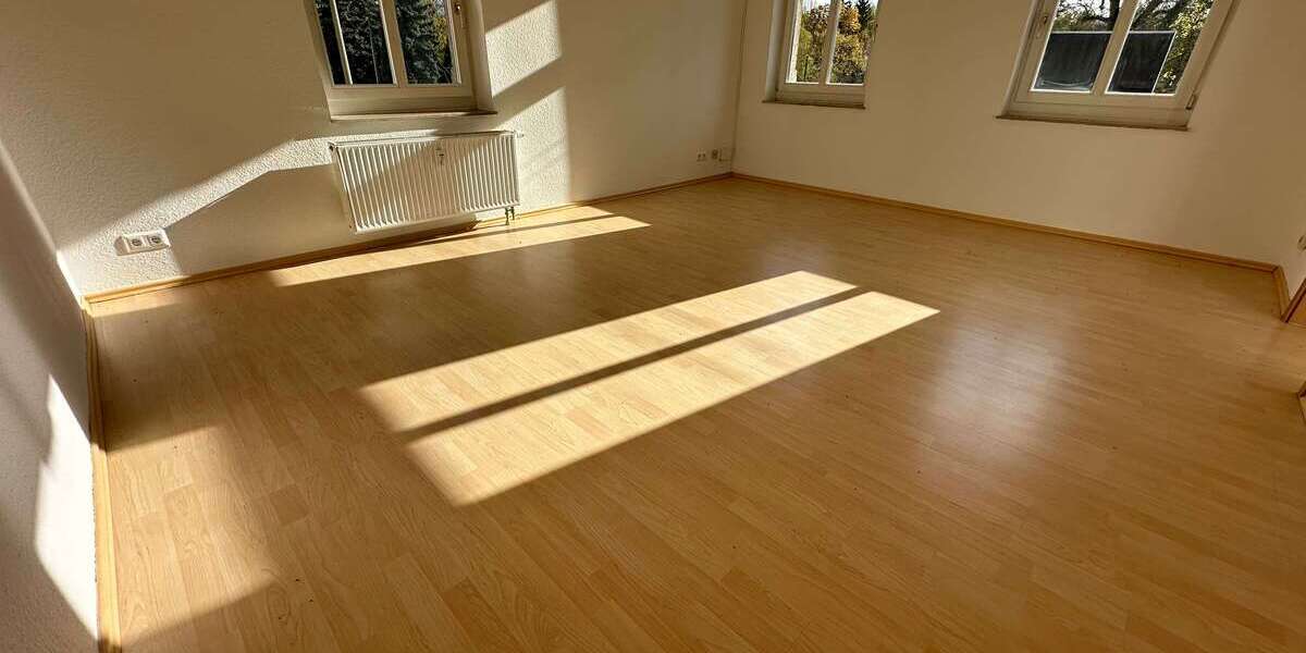 Etagenwohnung Chemnitz Altendorf - 3 Zimmer, 59 m&sup2;, 330&euro; | Angebot:26308787