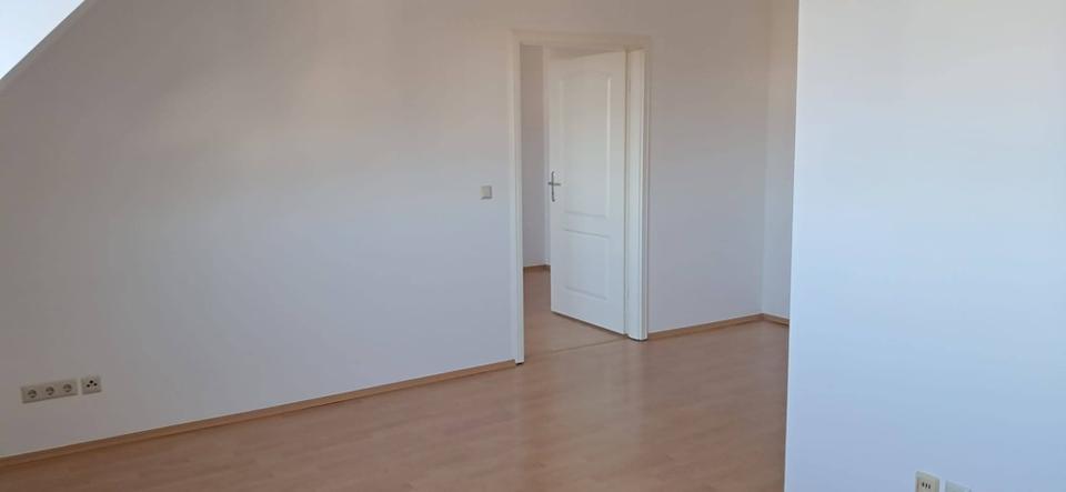 Etagenwohnung Machern - 2 Zimmer, 46 m&sup2;, 400&euro; | Angebot:25852911