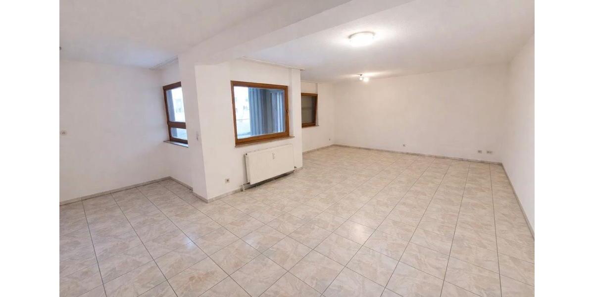 Etagenwohnung Uhingen - 3 Zimmer, 90 m&sup2;, 1.300&euro; | Angebot:25922230