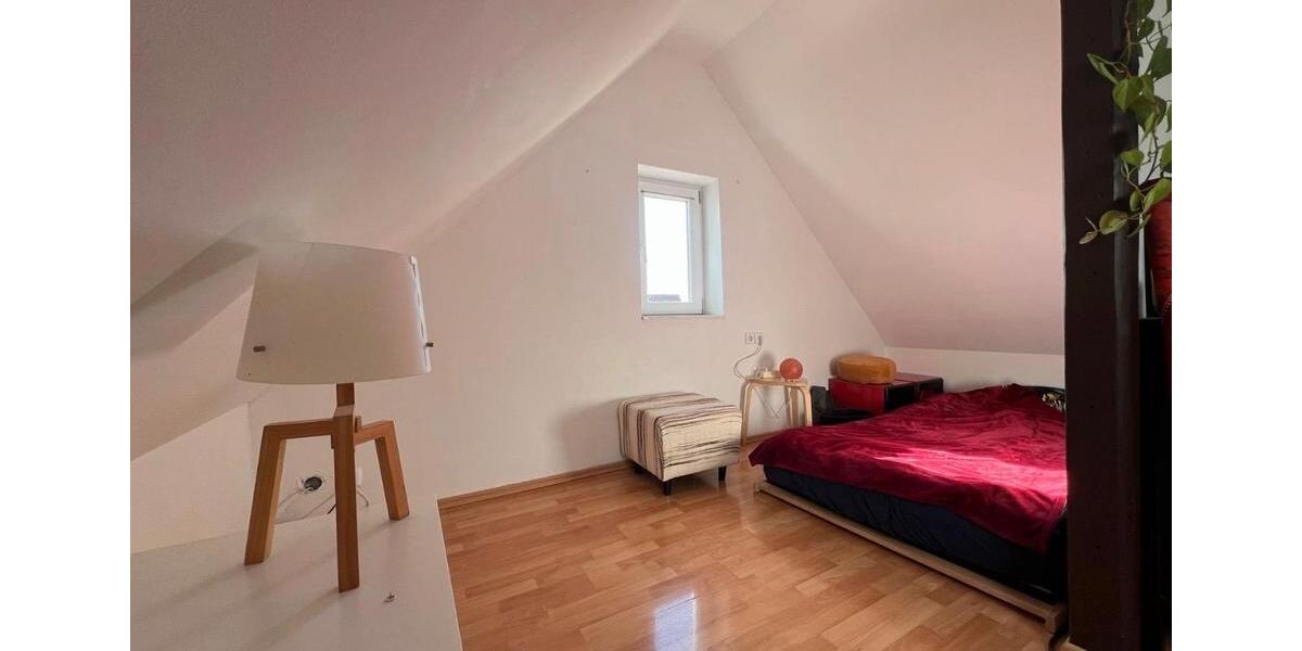 Dachgeschoßwohnung Fellbach Oeffingen - 1 Zimmer, 44 m&sup2;, 650&euro; | Angebot:26577695