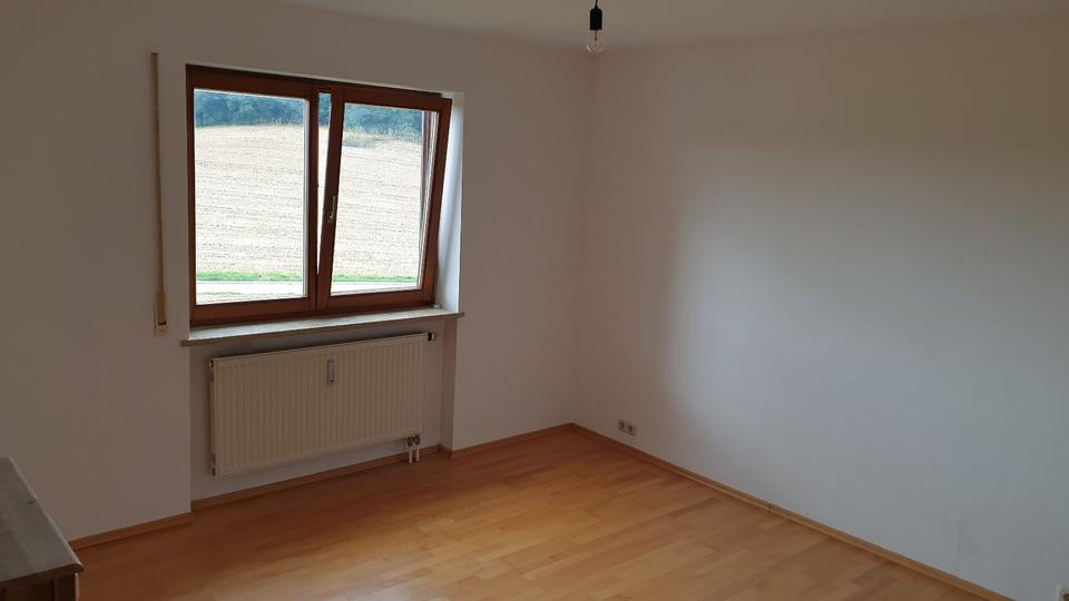 Etagenwohnung Aldersbach - 3 Zimmer, 80 m&sup2;, 720&euro; | Angebot:24379594