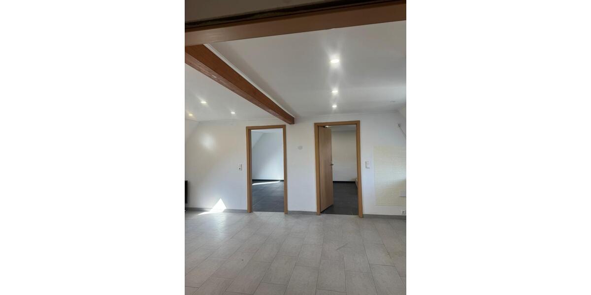 Dachgeschoßwohnung Meitingen - 3.5 Zimmer, 70 m&sup2;, 940&euro; | Angebot:25839188