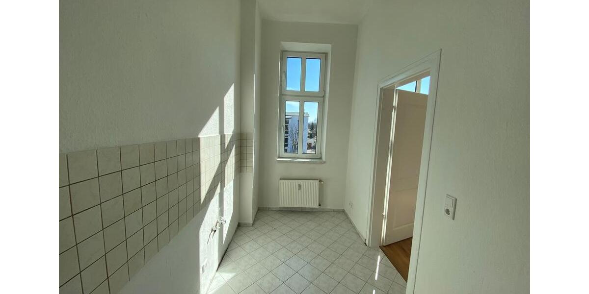 Etagenwohnung Güstrow - 4 Zimmer, 100 m&sup2;, 850&euro; | Angebot:25349003