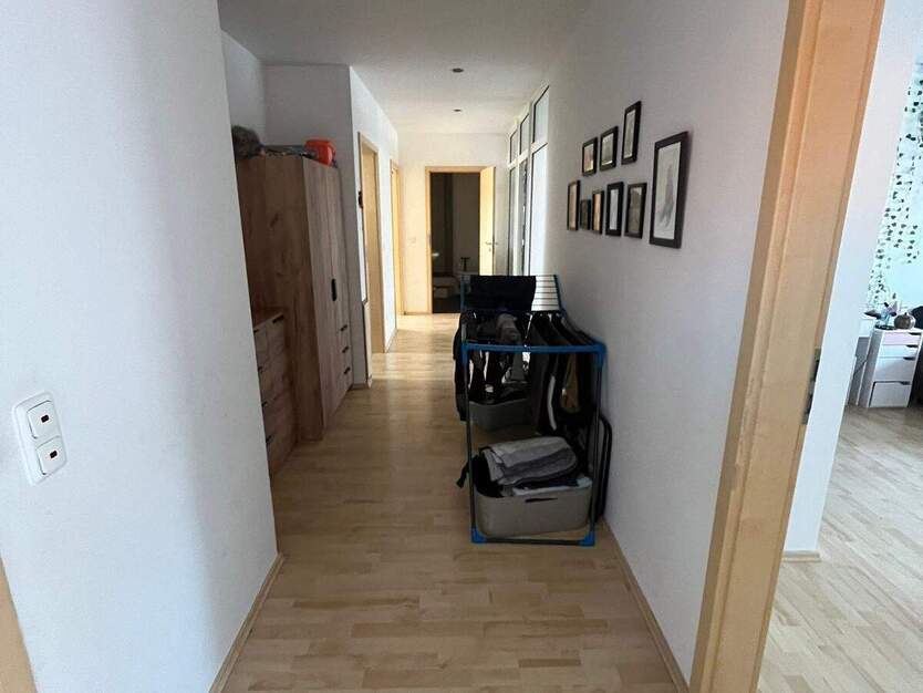 Großzügige und helle 4-Zimmer-Wohnung im Herzen von Feucht 4 zimmer