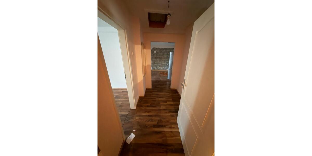 Dachgeschoßwohnung Saarbrücken Brebach-Fechingen - 3 Zimmer, 95 m&sup2;, 600&euro; | Angebot:24378436