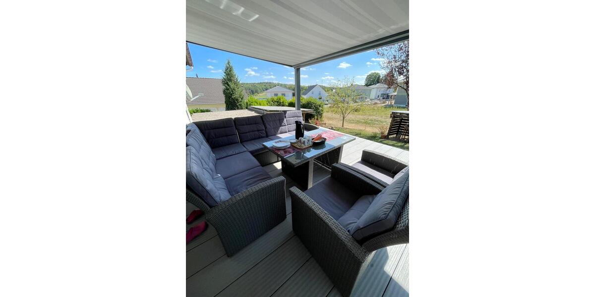 Etagenwohnung Merenberg - 5 Zimmer, 170 m&sup2;, 1.350&euro; | Angebot:26155183