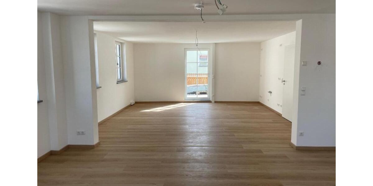Terrassenwohnung Bodenwöhr - 3 Zimmer, 115 m&sup2;, 1.380&euro; | Angebot:24822942