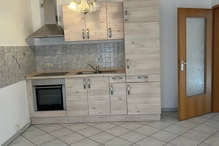 2-Zimmer-Souterrain-Whg WFL ca. 45 m² Küchenzeile integriert eigener Hauseingang Terrasse u. Gartenanteil Videobegehung! - Wohnung Neunburg vorm Wald | Angebot:24299329