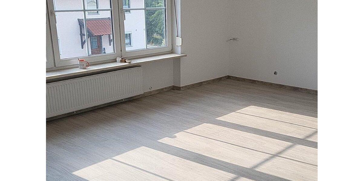 Mehrfamilienhaus, Wohnhaus Moos - 10 Zimmer, 250 m&sup2;, 2.700&euro; | Angebot:26245861