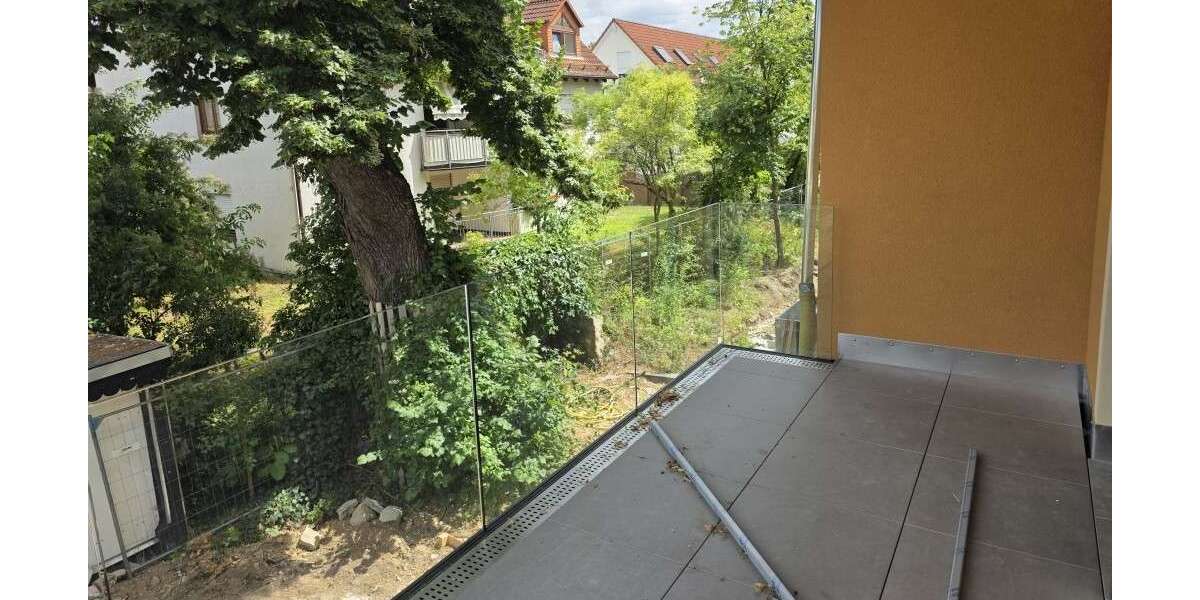 Etagenwohnung Dresden Prohlis - 3 Zimmer, 75 m&sup2;, 1.265&euro; | Angebot:27021407