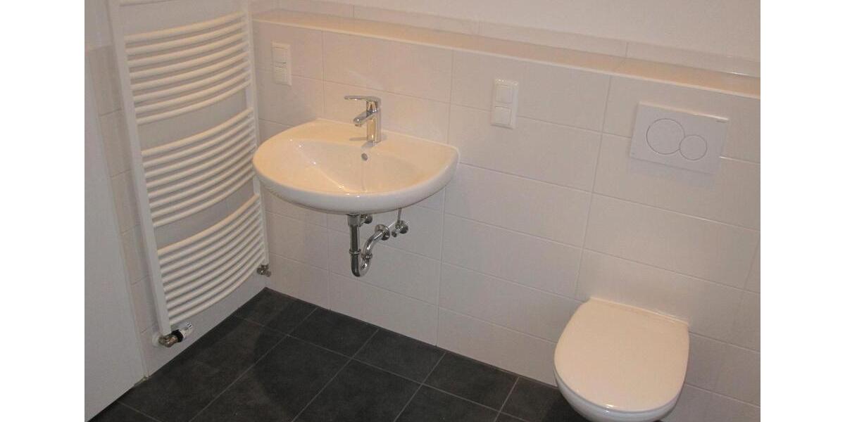 Etagenwohnung Eschwege - 2 Zimmer, 75 m&sup2;, 560&euro; | Angebot:26254524